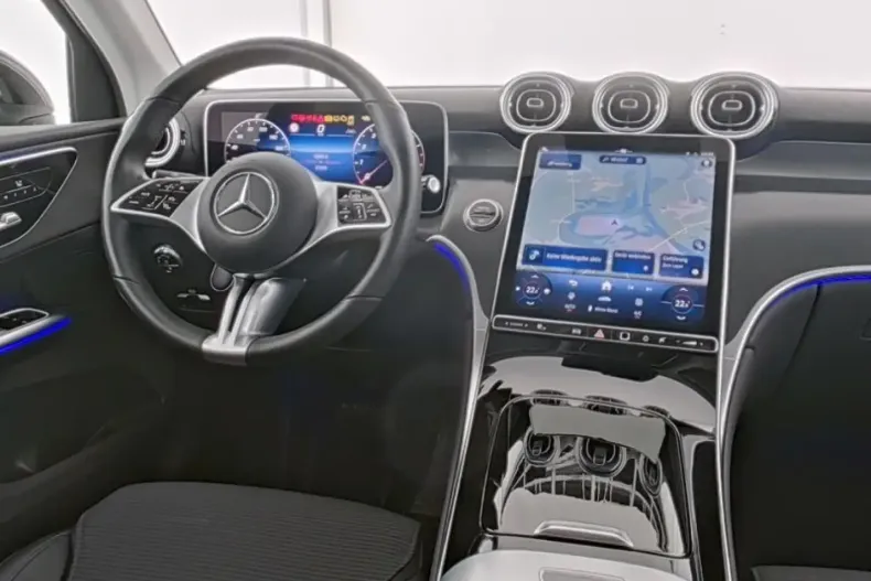 Mercedes-Benz GLC 200 din 2024 cu 25.059 km - oferta MER147241 - foto 5