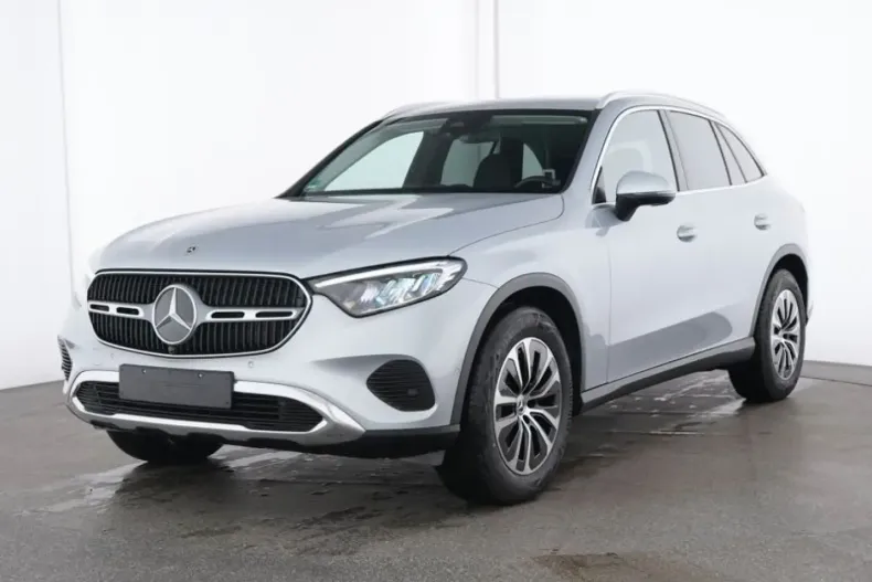 Mercedes-Benz GLC 200 din 2023 cu 3.169 km - oferta MER147242 - foto 1