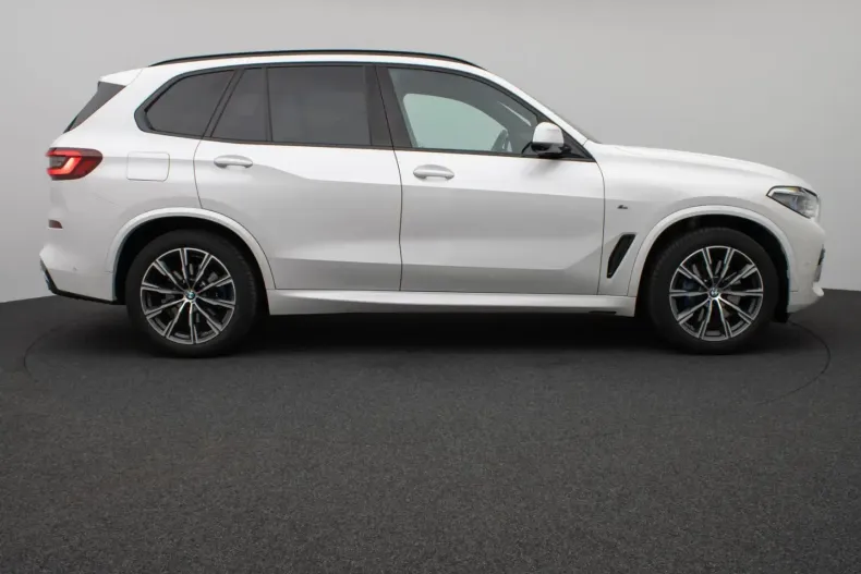 BMW X5 din 2022 cu 42.918 km - oferta BMW147256 - foto 5