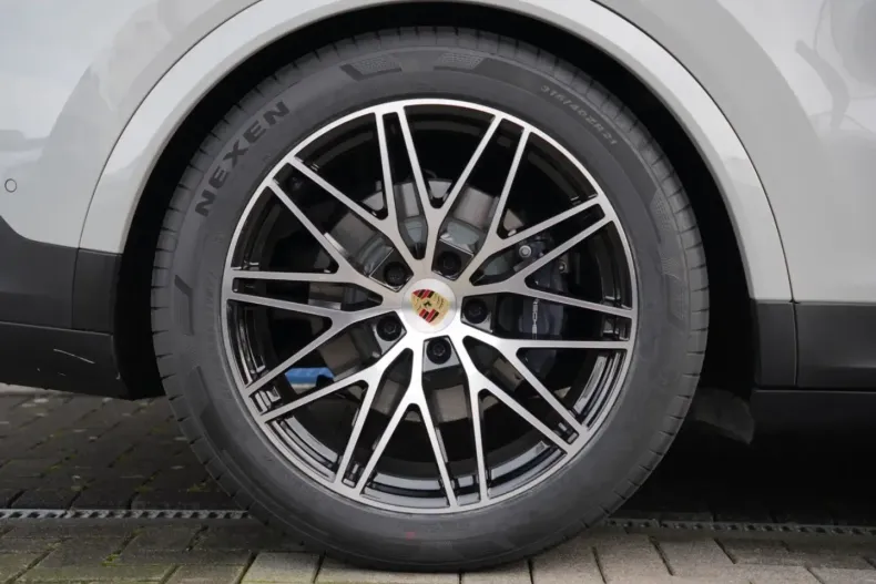 Porsche Cayenne din 2024 cu 24.500 km - oferta POR147271 - foto 18