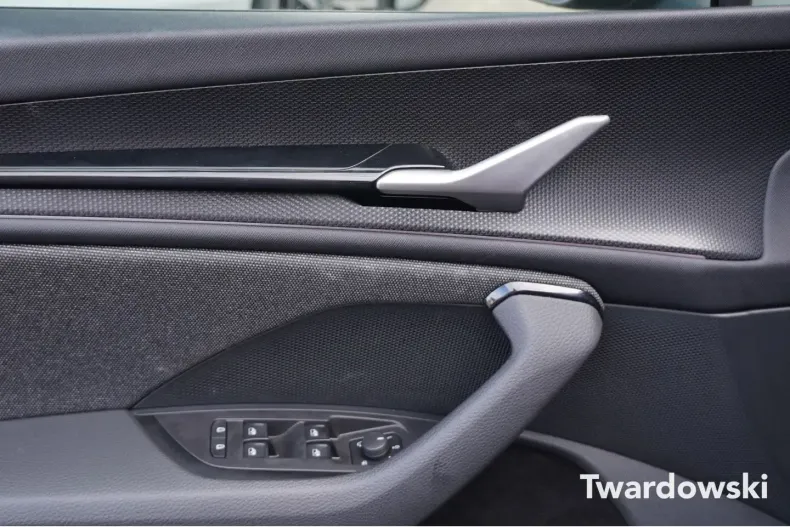 Skoda Kodiaq din 2024 cu 18.947 km - oferta SKO147272 - foto 8