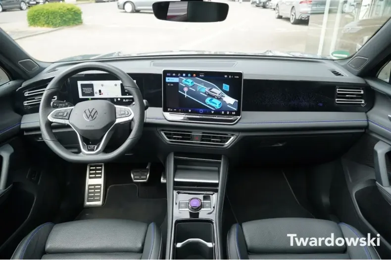 Volkswagen Tiguan din 2024 cu 11.978 km - oferta VOL147273 - foto 13