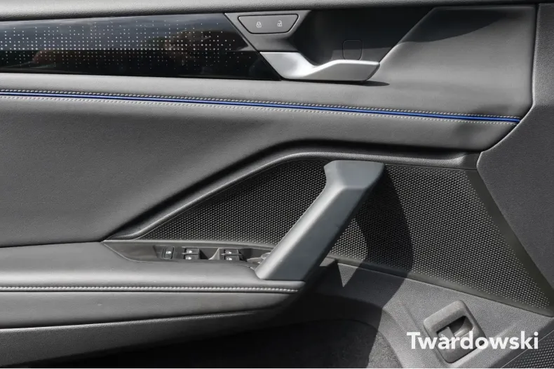 Volkswagen Tiguan din 2024 cu 18.121 km - oferta VOL147276 - foto 9