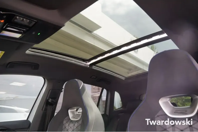 Volkswagen Tiguan din 2024 cu 18.121 km - oferta VOL147276 - foto 13