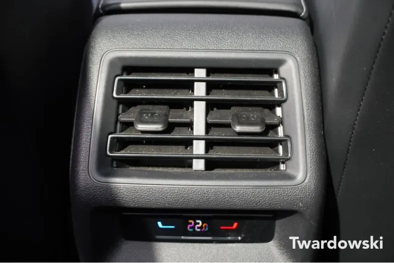 Volkswagen Tiguan din 2024 cu 18.121 km - oferta VOL147276 - foto 17