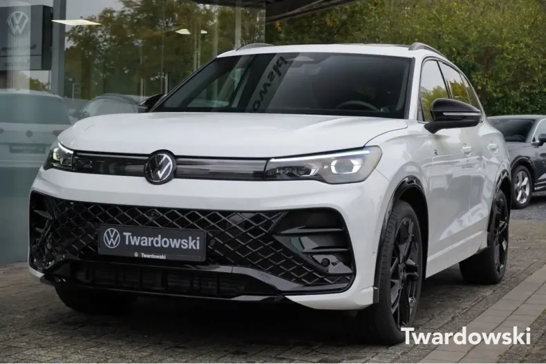 Volkswagen Tiguan din 2024 cu 12.987 km - oferta VOL147280 - foto 3