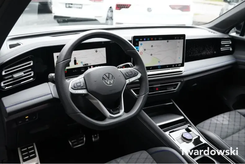 Volkswagen Tiguan din 2024 cu 12.987 km - oferta VOL147280 - foto 9