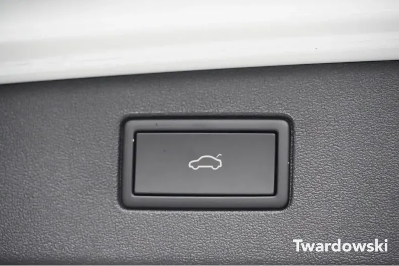 Volkswagen Tiguan din 2024 cu 12.987 km - oferta VOL147280 - foto 16