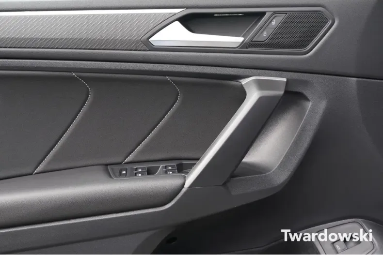 Volkswagen Tiguan Allspace din 2024 cu 22.530 km - oferta VOL147281 - foto 9