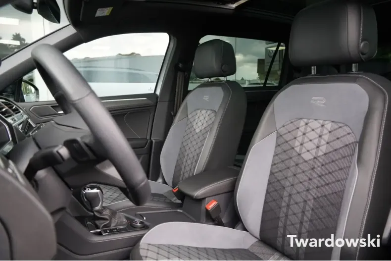 Volkswagen Tiguan Allspace din 2024 cu 22.530 km - oferta VOL147281 - foto 13