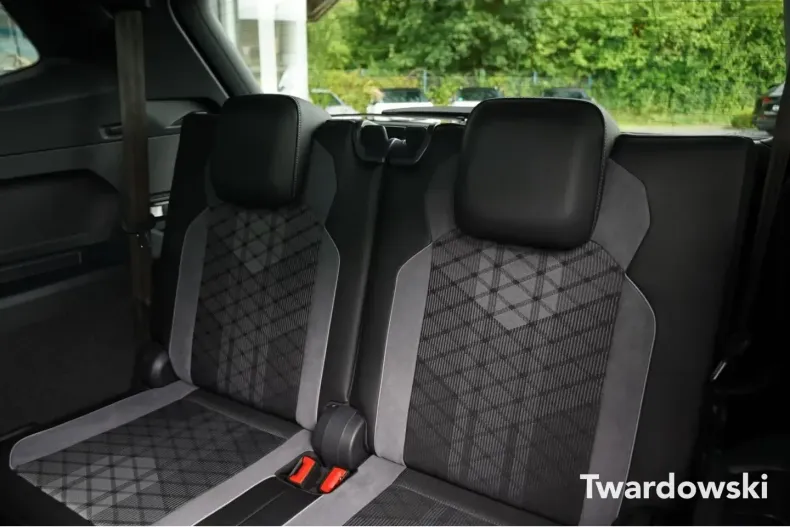 Volkswagen Tiguan Allspace din 2024 cu 22.530 km - oferta VOL147281 - foto 15