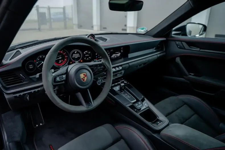 Porsche 992 din 2023 cu 12.600 km - oferta POR147288 - foto 9