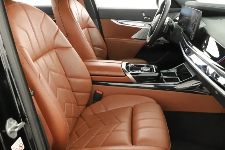 BMW 740 din 2023 cu 54.590 km - oferta BMW147290 - foto 7