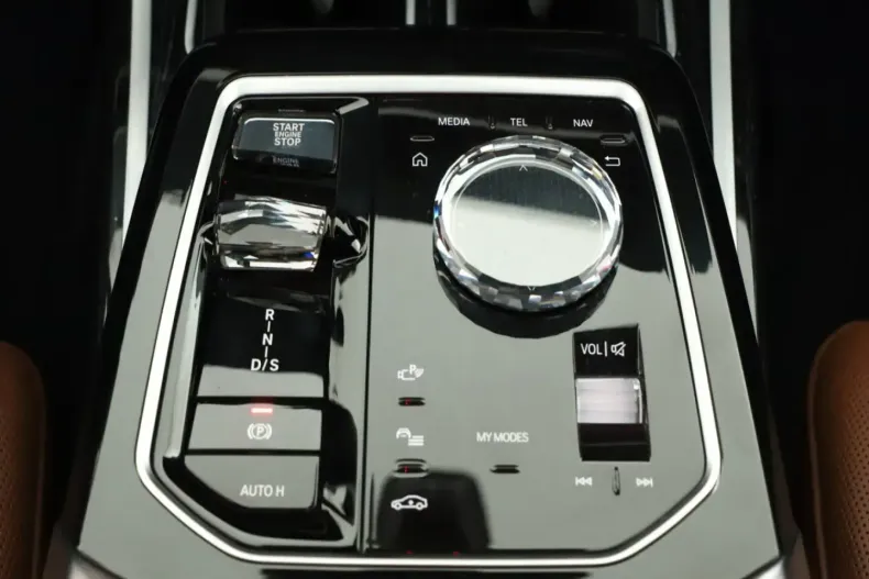 BMW 740 din 2023 cu 54.590 km - oferta BMW147290 - foto 12