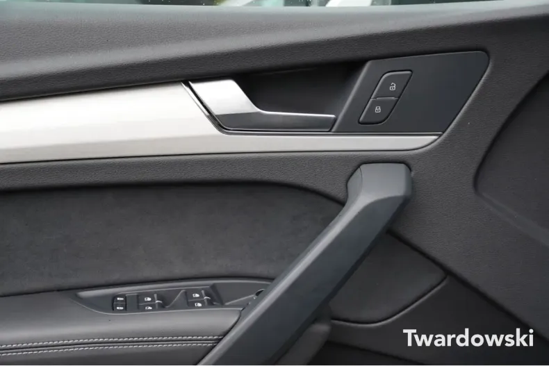 Audi Q5 din 2024 cu 11.637 km - oferta AUD147294 - foto 9