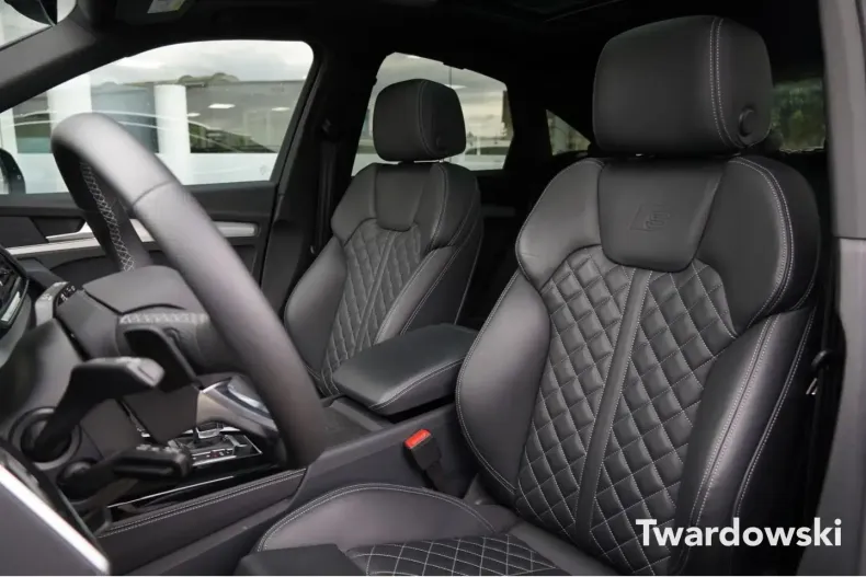 Audi Q5 din 2024 cu 11.637 km - oferta AUD147294 - foto 13