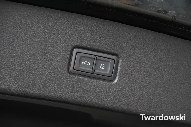 Audi Q5 din 2024 cu 11.637 km - oferta AUD147294 - foto 19