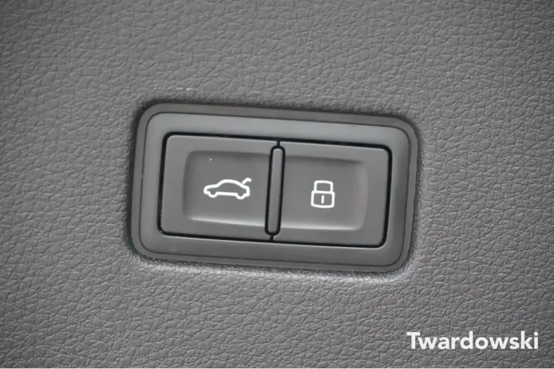 Audi Q8 din 2025 cu 19.165 km - oferta AUD147297 - foto 19