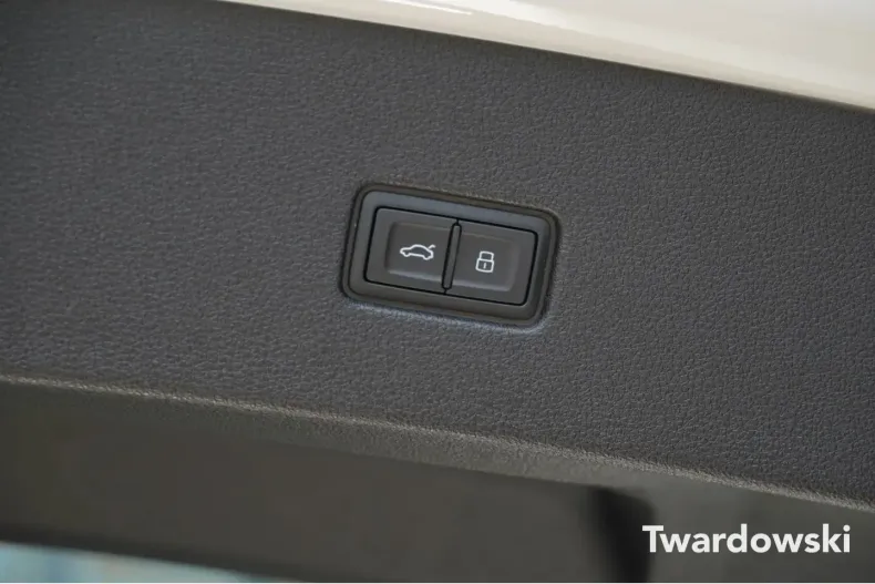 Audi Q8 din 2025 cu 21.578 km - oferta AUD147298 - foto 18