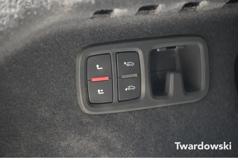 Audi Q8 din 2025 cu 21.578 km - oferta AUD147298 - foto 19