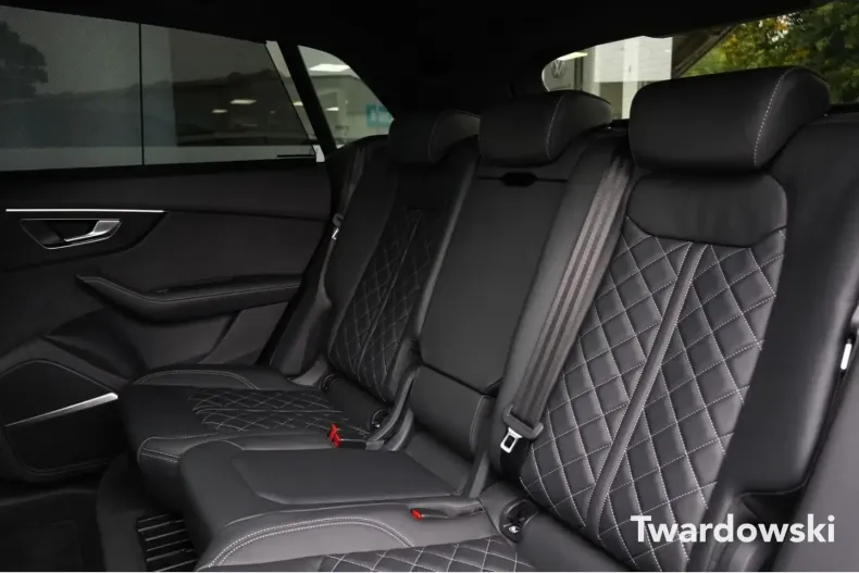 Audi SQ8 din 2024 cu 14.674 km - oferta AUD147300 - foto 11