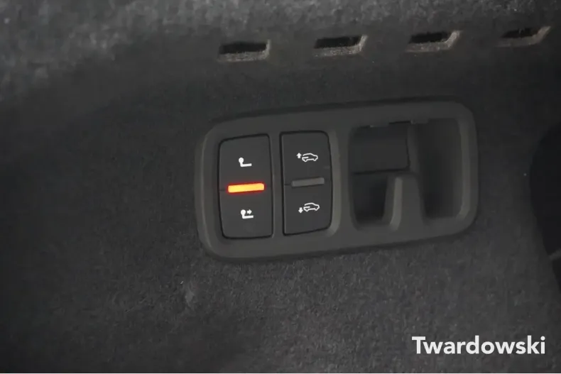 Audi SQ8 din 2024 cu 14.674 km - oferta AUD147300 - foto 18