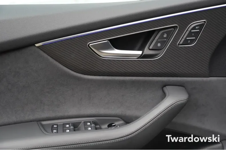 Audi RSQ8 din 2024 cu 11.157 km - oferta AUD147301 - foto 8