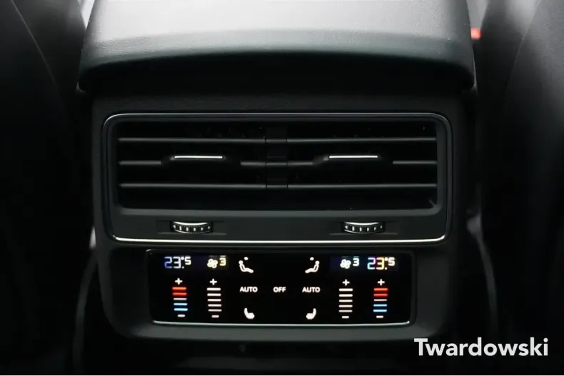 Audi RSQ8 din 2024 cu 11.157 km - oferta AUD147301 - foto 17