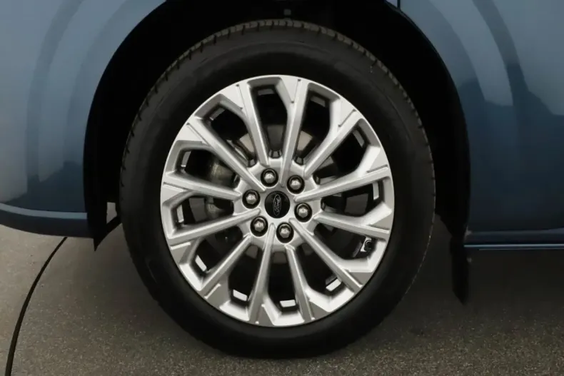 Ford Tourneo Custom din 2024 cu 28.623 km - oferta FOR147302 - foto 12