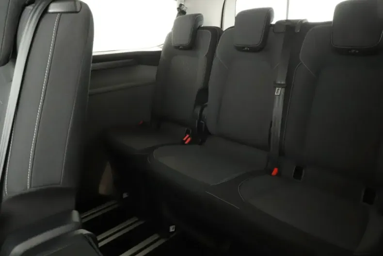 Ford Tourneo Custom din 2024 cu 28.623 km - oferta FOR147302 - foto 13