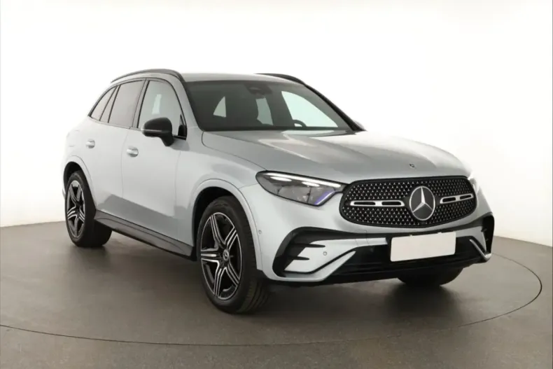 Mercedes-Benz GLC 200 din 2024 cu 7.757 km - oferta MER147304 - foto 1