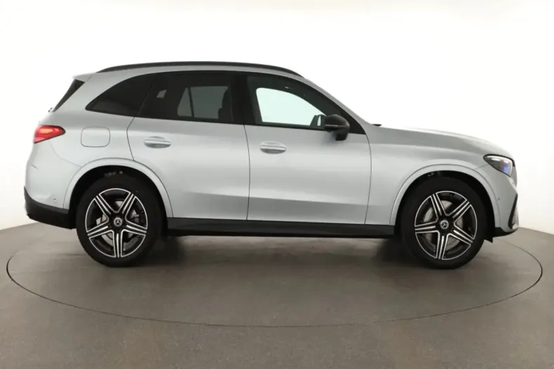 Mercedes-Benz GLC 200 din 2024 cu 7.757 km - oferta MER147304 - foto 6