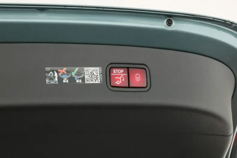 Mercedes-Benz GLC 220 din 2024 cu 22.540 km - oferta MER147306 - foto 13