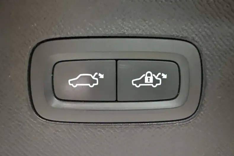 Volvo XC90 din 2022 cu 108.450 km - oferta VOL147308 - foto 10