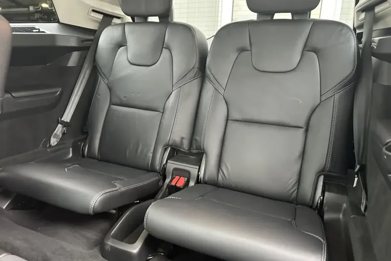 Volvo XC90 din 2022 cu 108.450 km - oferta VOL147308 - foto 12