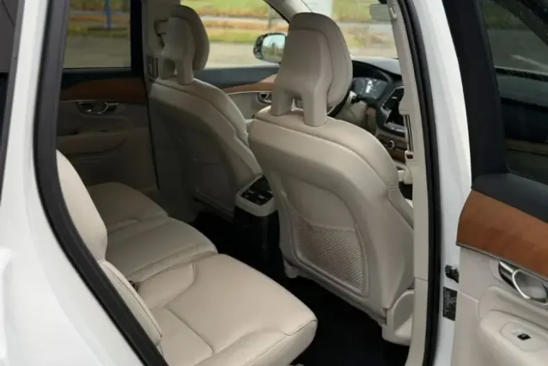 Volvo XC90 din 2020 cu 113.900 km - oferta VOL147314 - foto 5