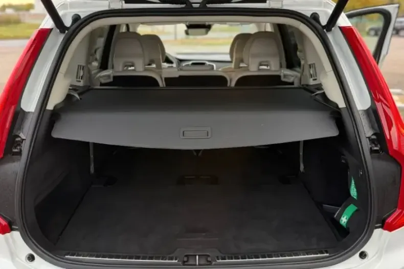 Volvo XC90 din 2020 cu 113.900 km - oferta VOL147314 - foto 7