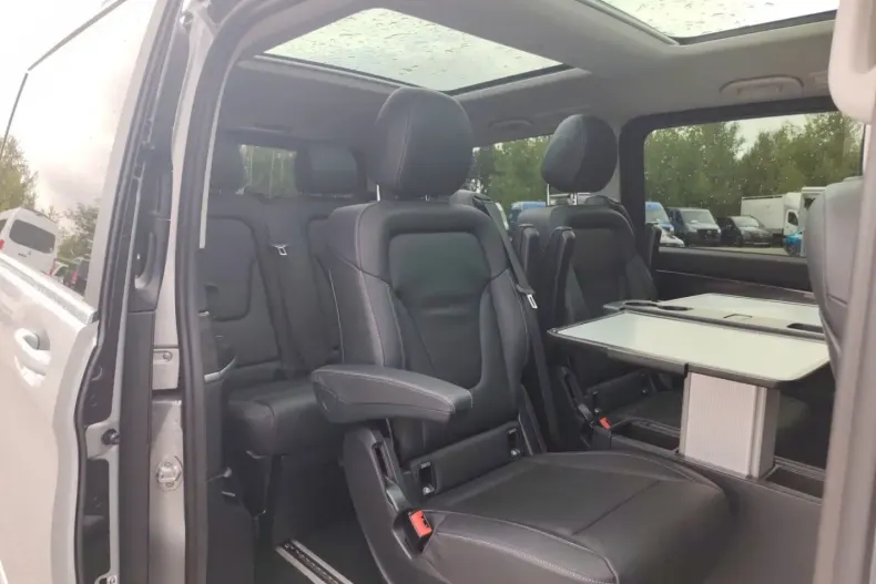 Mercedes-Benz V 300 din 2022 cu 35.203 km - oferta MER147316 - foto 8