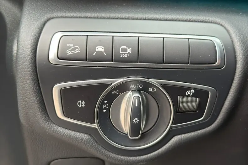 Mercedes-Benz V 300 din 2021 cu 57.096 km - oferta MER147318 - foto 13