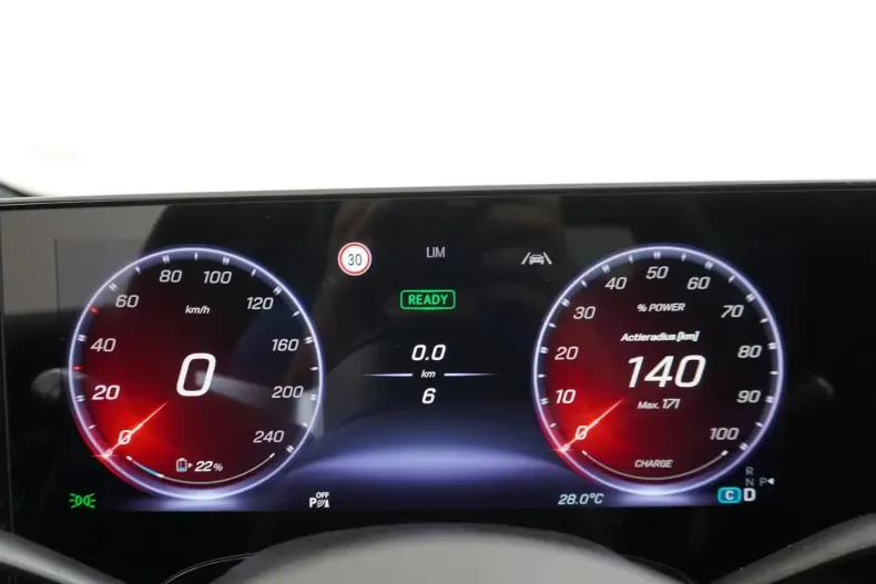 Mercedes-Benz CLA 250 din 2025 cu 5.401 km - oferta MER147321 - foto 18