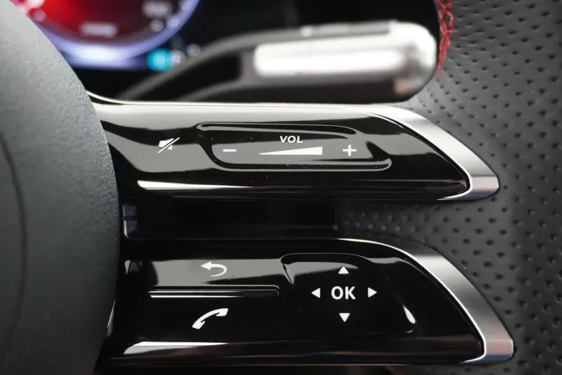 Mercedes-Benz CLA 250 din 2025 cu 5.401 km - oferta MER147321 - foto 20