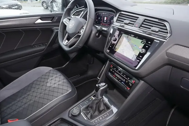 Volkswagen Tiguan Allspace din 2024 cu 20.592 km - oferta VOL147327 - foto 6