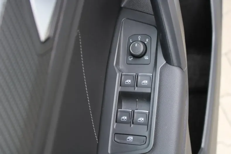 Volkswagen Tiguan Allspace din 2024 cu 32.260 km - oferta VOL147336 - foto 27