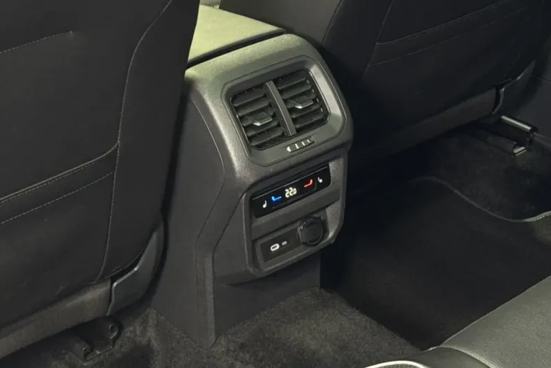 Volkswagen Tiguan Allspace din 2023 cu 37.247 km - oferta VOL147338 - foto 24