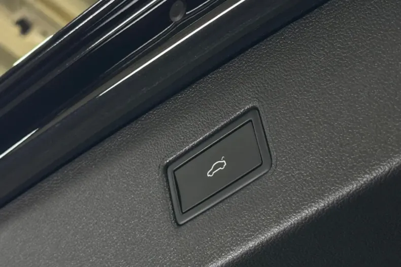 Volkswagen Tiguan Allspace din 2023 cu 37.247 km - oferta VOL147338 - foto 28