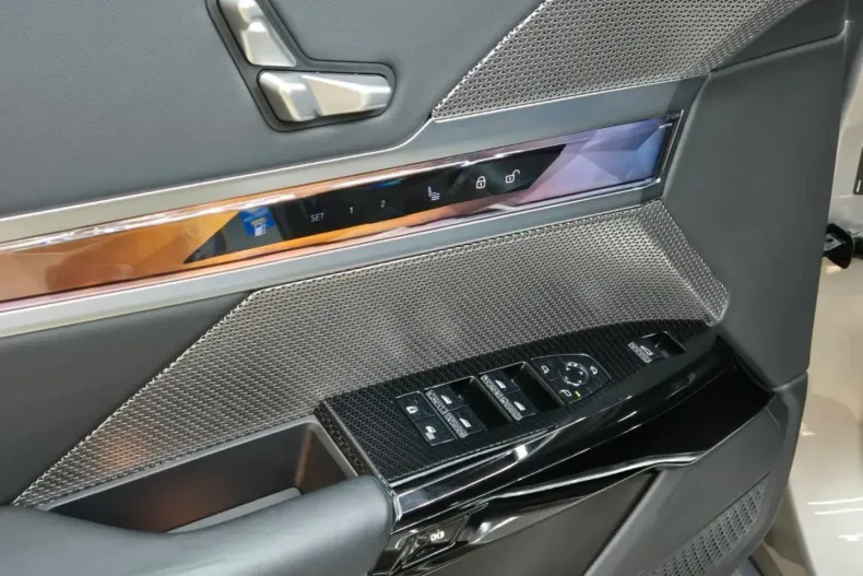 BMW M760 din 2023 cu 78.500 km - oferta BMW147340 - foto 22