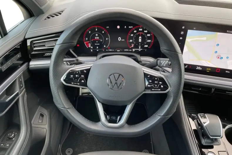 Volkswagen Touareg din 2024 cu 35.698 km - oferta VOL147342 - foto 11