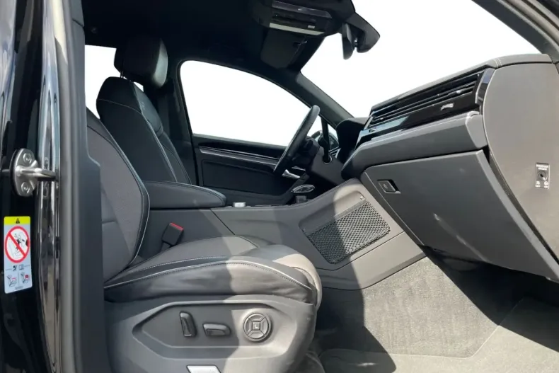 Volkswagen Touareg din 2024 cu 35.698 km - oferta VOL147342 - foto 14