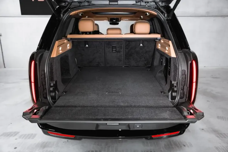 Land Rover Range Rover din 2024 cu 21.287 km - oferta LAN147344 - foto 9