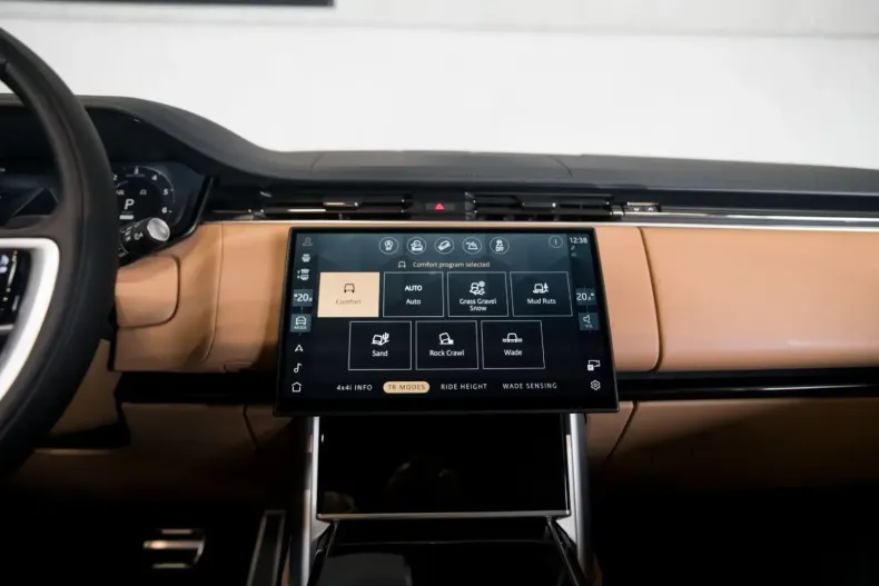 Land Rover Range Rover din 2024 cu 21.287 km - oferta LAN147344 - foto 22